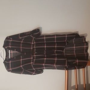 Torrid size 00 (XL) Lexie black & red plaid high low tunic top.